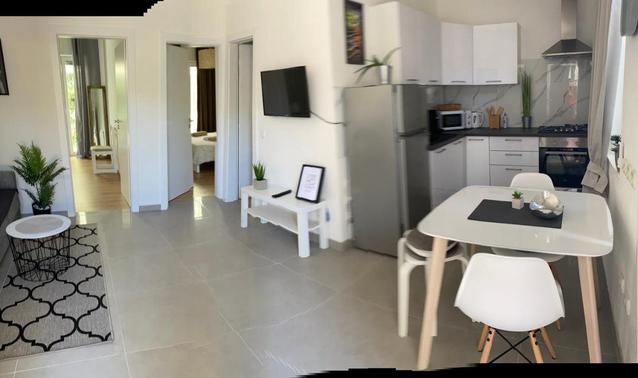 Apartman Diana Mali Losinj Bagian luar foto